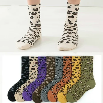 1Pair Mužov a Žien Stredného Trubice Pár Ponožky Osobnosti Leopard Tlač Bavlnené Ponožky Hip Hop Európske a Americké Trendy Ponožky
